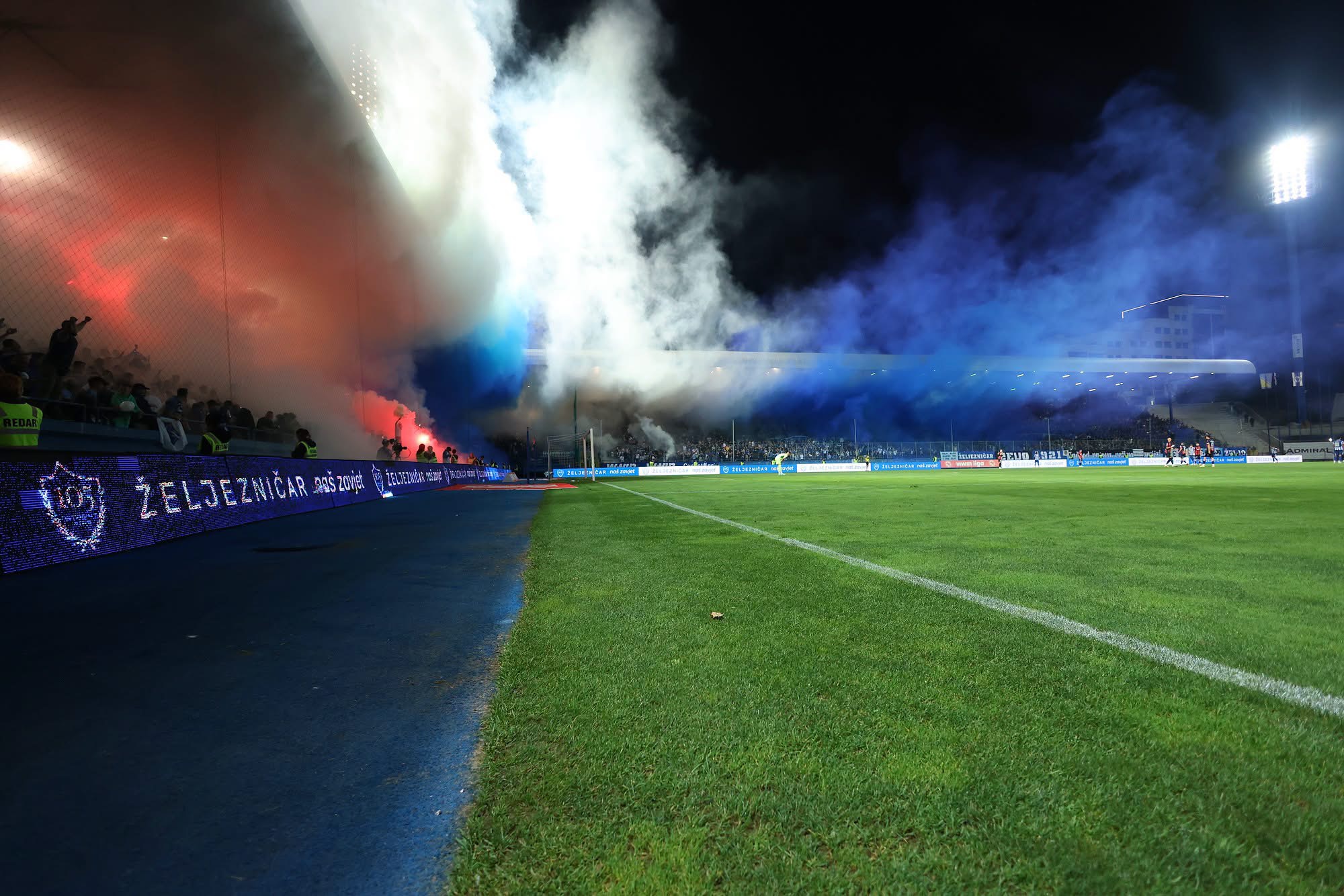 Grbavica gori zbog Želje: Pogledajte spektakl navijača za 105. rođendan Plavih!