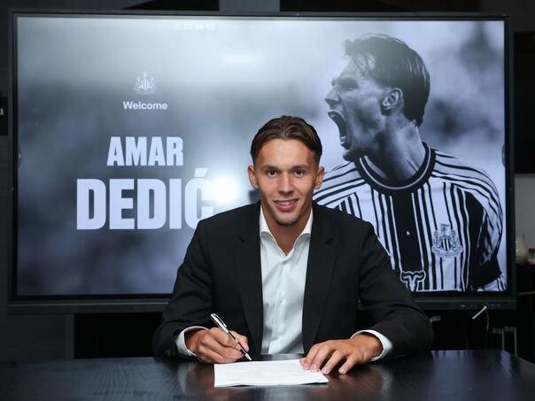 ZVANIČNO: Amar Dedić potpisao za Newcastle