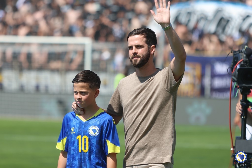 Miralem Pjanić radi na transferu Kerima Alajbegovića u Italiju!?