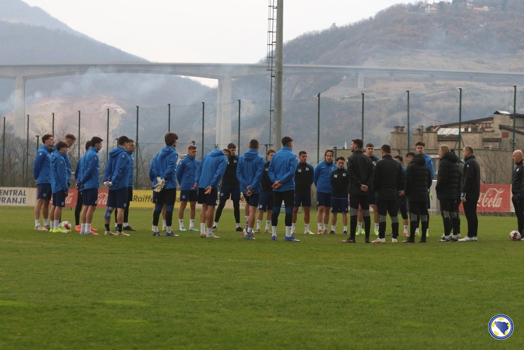 Mladi Zmajevi započeli pripreme za važne mečeve kvalifikacija!